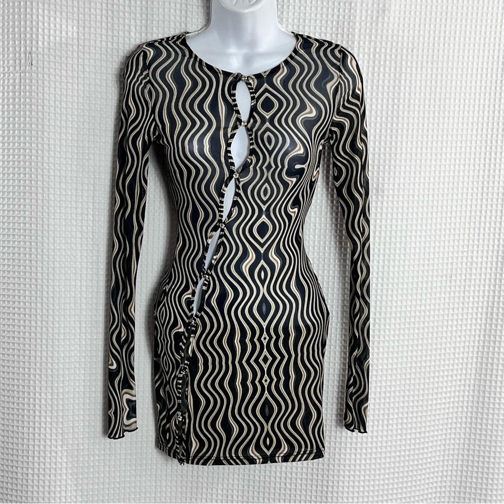 Fashion Nova Y2K wavy abstract mesh mini dress size medium